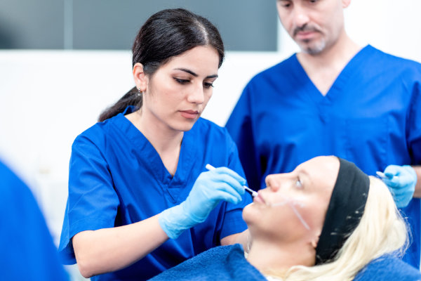Dubai cosmetic training on live models